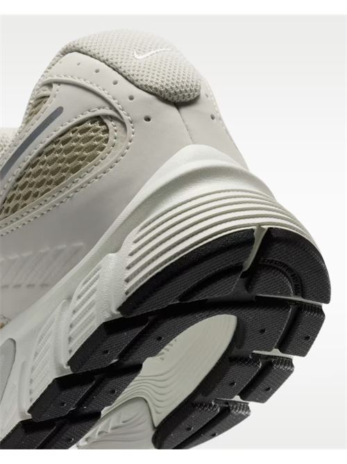  NIKE | IO7835200
