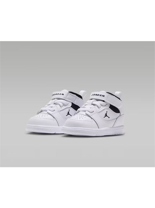 court connect mid NIKE | IQ7701100
